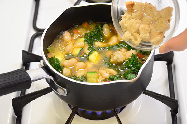 
              Robust Ribollita Soup Step 5
      	