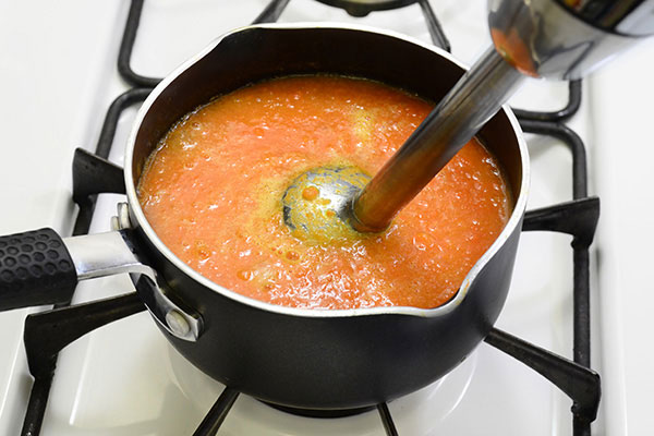 
              Spicy Ginger Carrot Soup Step 4
      	