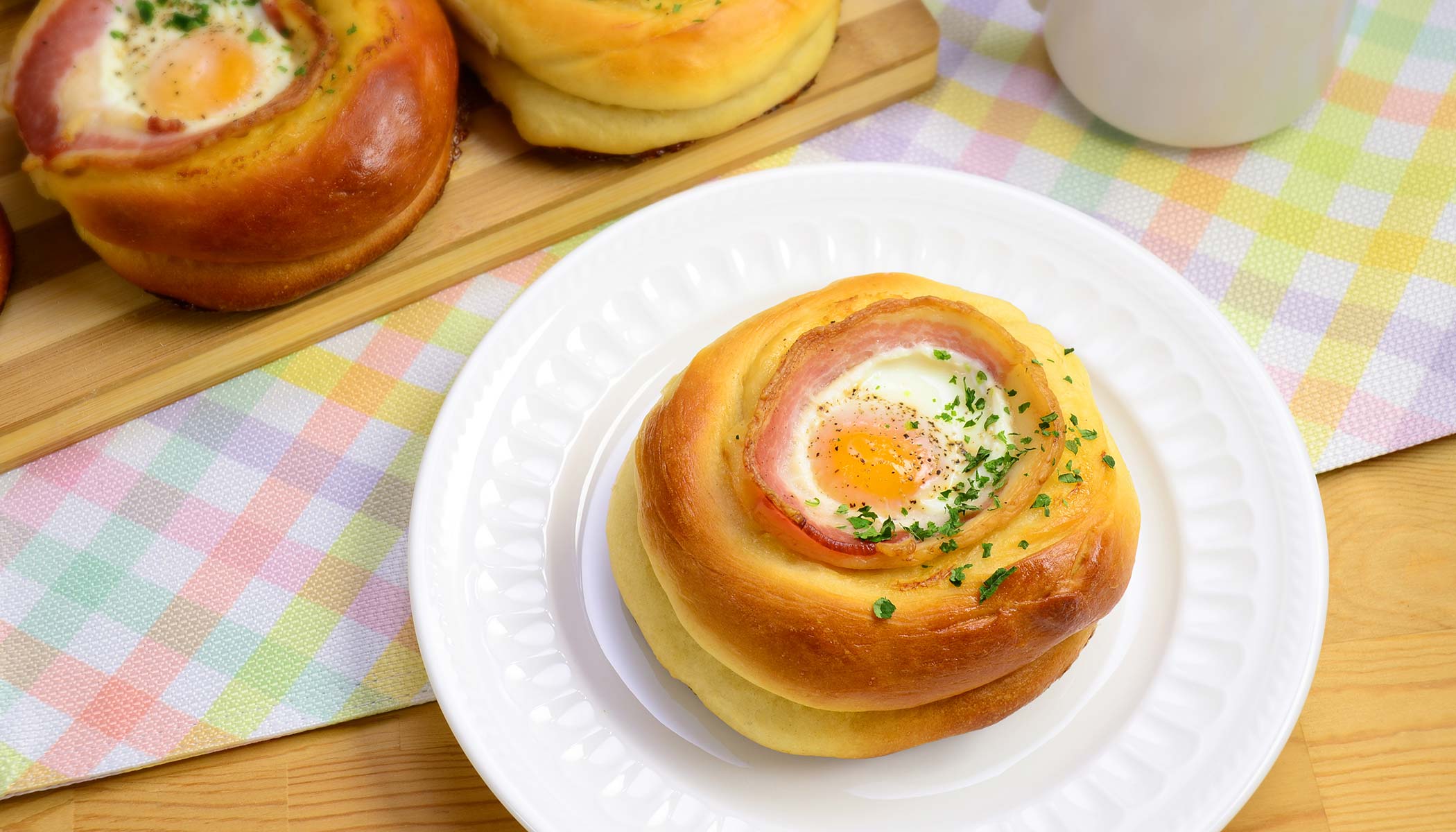 Zojirushi Recipe – Breakfast in Bread (Bacon and Egg Mayo)