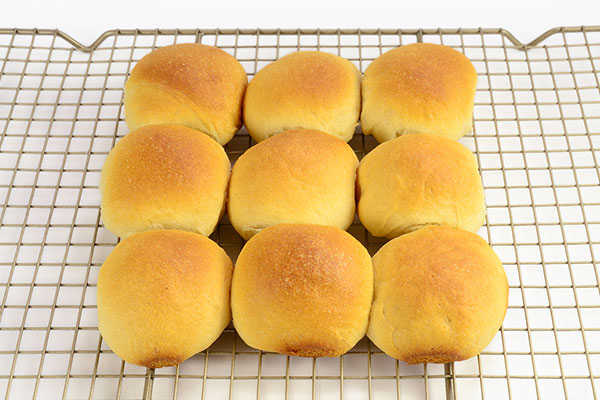 
              Soft Dinner Rolls Step 9
      	