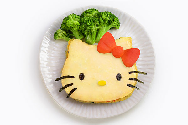 
              Hello Kitty Rice Pizza Step 11
      	