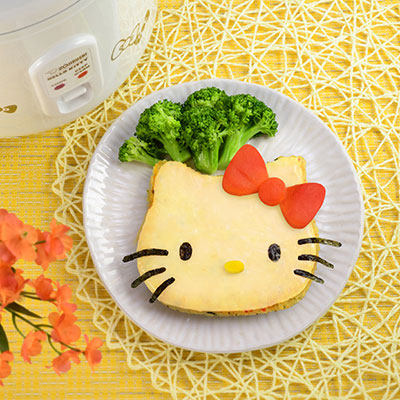 
              Hello Kitty Rice Pizza Step 12
      	