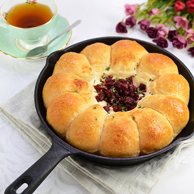 Zojirushi Recipe – Skillet Bread with Cranberry Cheese Dip