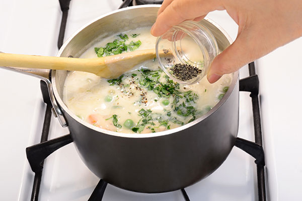 
              Cozy Chicken Pot Pie Step 5
      	