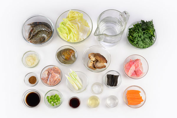 
            	<i>Yin Yang</i> Hot Pot: <i>Yosenabe</i>  Ingredients
      	