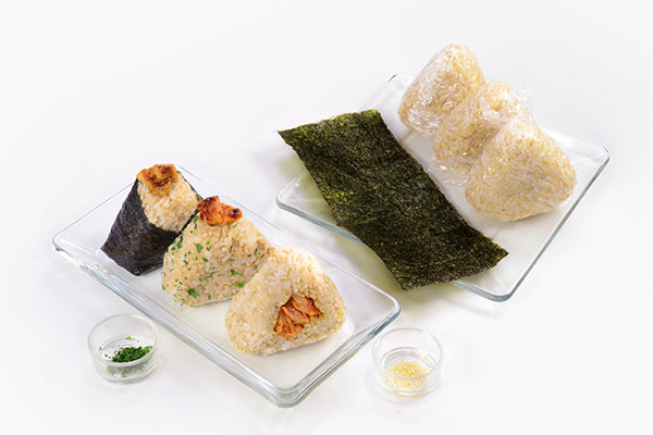 
              Triple Flavor Chicken <i>Onigiri</i> Step 8
      	