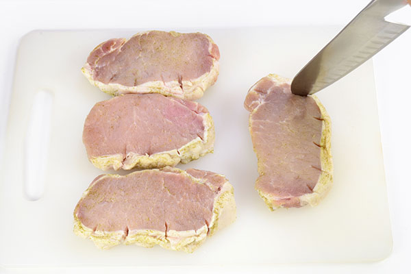 
              Boneless Pork Chops Step 3
      	