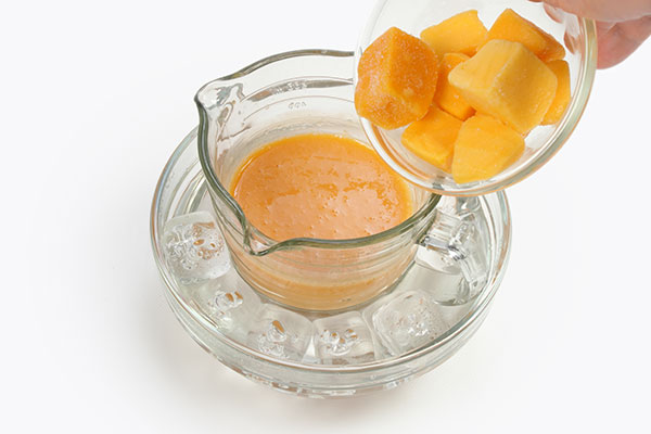 
              Soy Mango Pudding Step 5
      	