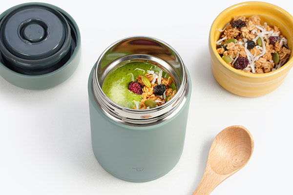 
              Garden Green Smoothie Bowl Step 5
      	