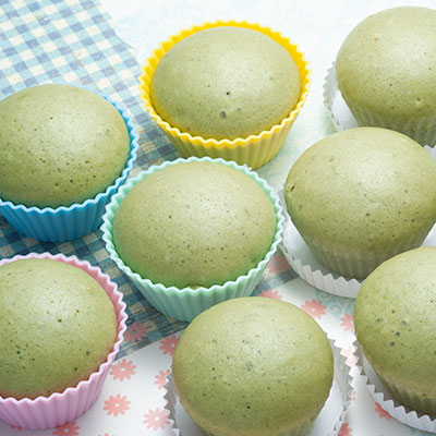 Zojirushi Recipe – <i>Matcha</i> (Powdered Green Tea) Steamed Cake