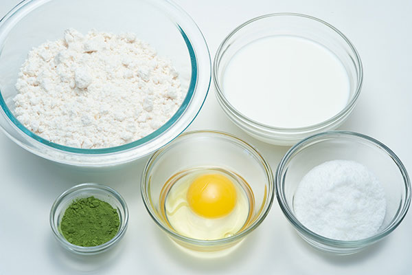 
            	<i>Matcha</i> (Powdered Green Tea) Steamed Cake  Ingredients
      	