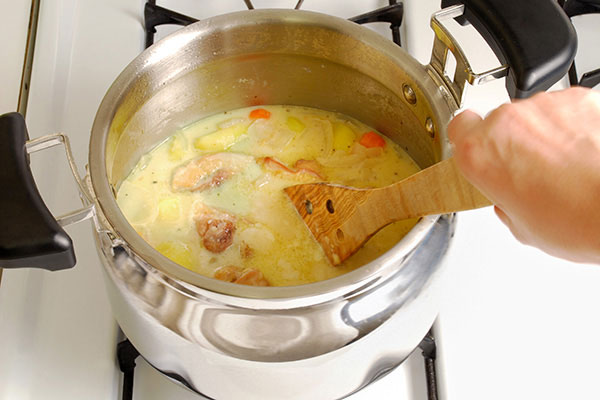 
              Creamy Chicken Stew Step 5
      	