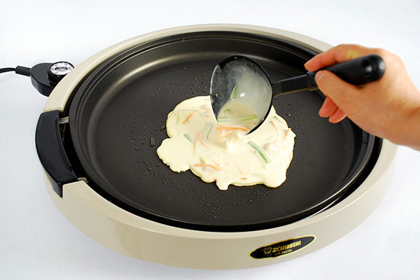 
              Seafood Jeon (Korean-Style Pancakes) Step 4
      	