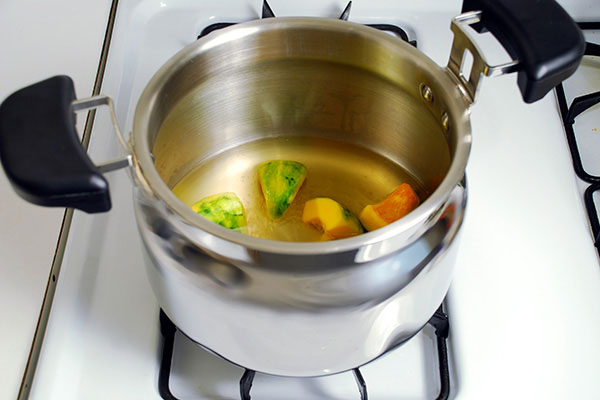 
              <i>Nimono</i> (Japanese Summer Vegetable Stew) Step 4
      	
