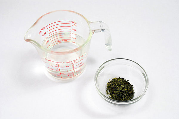 
            	Hot Green Tea <i>(Sencha)</i>  Ingredients
      	
