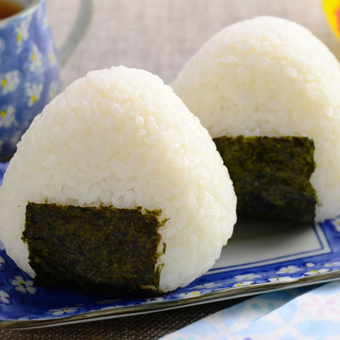 OMUSUBI vs. ONIGIRI