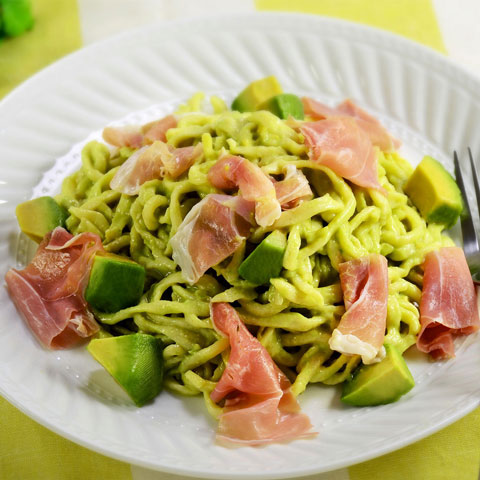 SAvocado Prosciutto Summer Pasta