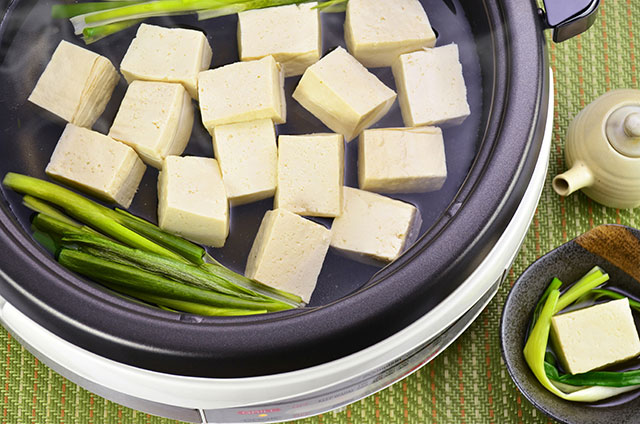 Japanese Vegetable Seafood Hot Pot - Nabemono - Linda Living