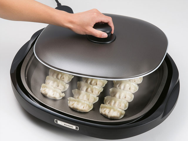 Product Inspirations – Gourmet Sizzler® Electric Griddle (EA-BDC10) +  Takoyaki Plate (EA-YBC01) - Zojirushi BlogZojirushi Blog