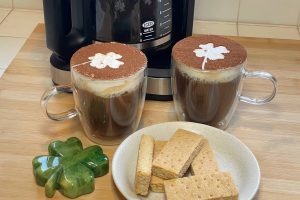 Irish coffee with clover design