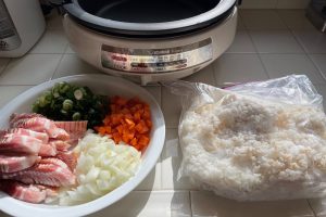 ingredients to make bacon fried rice
