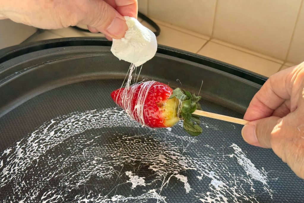 making strawberry marshmallows