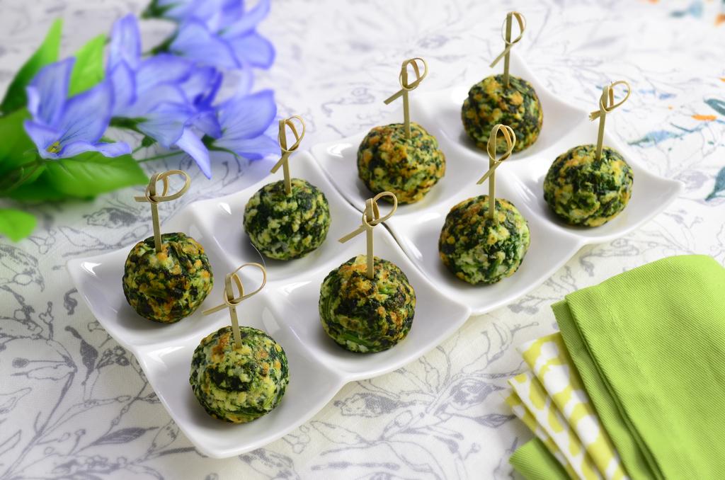 Spinach Munches on the white plate