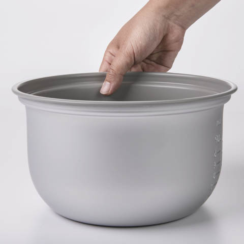 象印xハローキティ® 機械式炊飯ジャー NS-RPC10KT | Zojirushi.com
