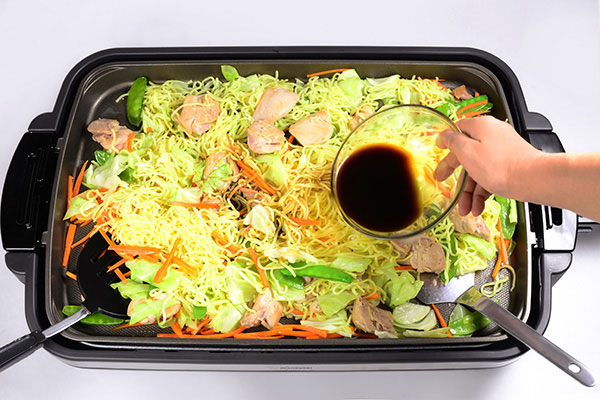 Chicken Yakisoba with Vegetables | Zojirushi.com